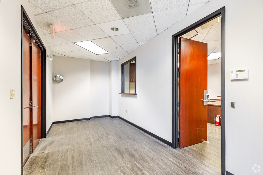 Photo of 3rd Floor Ste 305