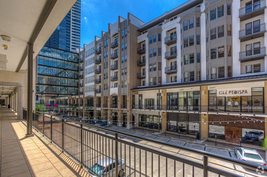 More Photos Of 2800 Kirby Dr, Houston Apartments For Lease