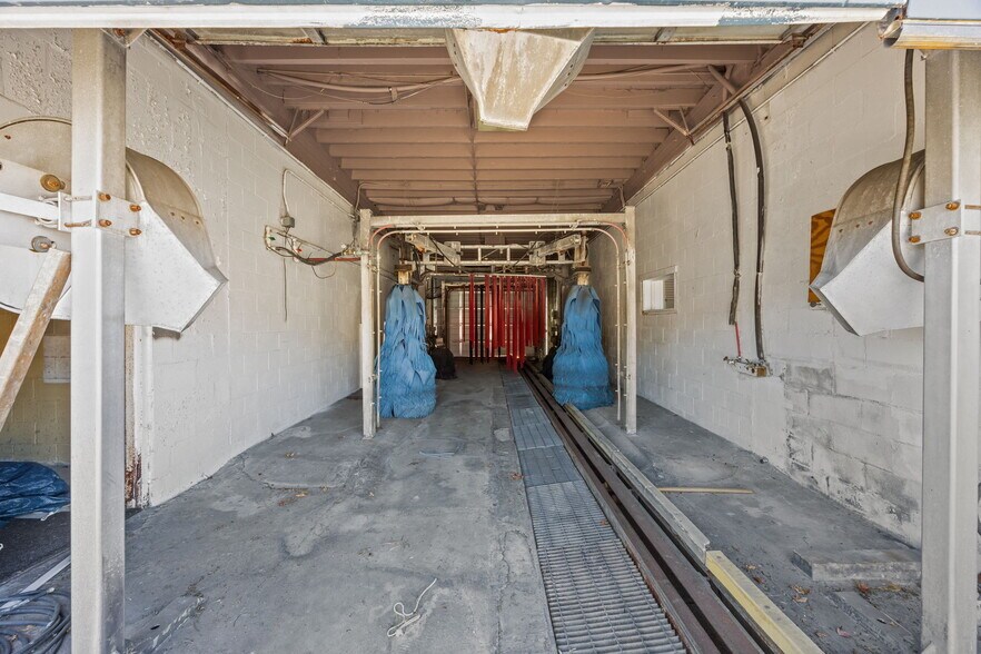 More Photos Of 508 E Main St, Havelock Carwash For Sale