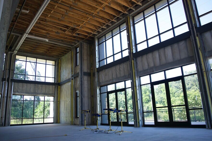 More Photos Of 5273 University Ave, Madison Apartments For Lease
