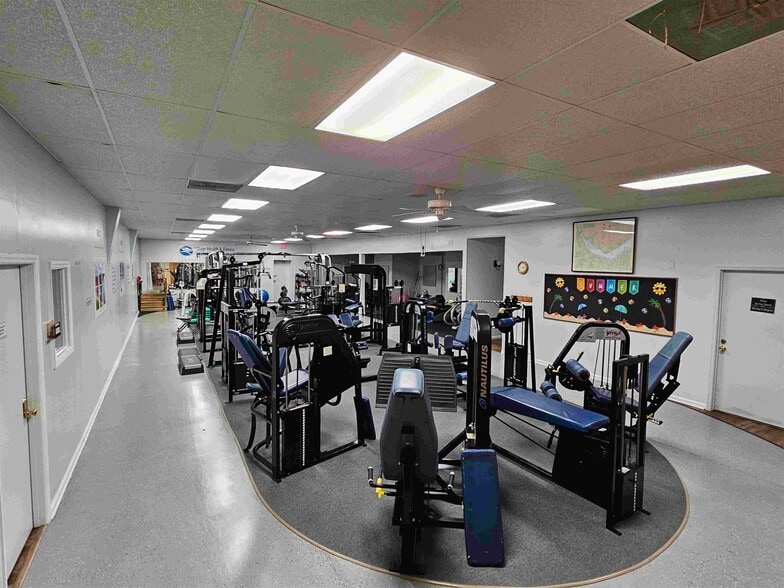 More Photos Of 1006 Broad, Oriental Rehabilitation Center For Sale