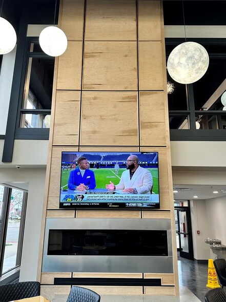 More Photos Of 221 W Webster Ave, Muskegon Coworking Space