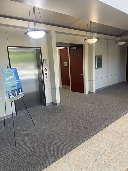 More Photos Of 4851-4899 Bill Gardner Pky, Locust Grove Medical For Lease
