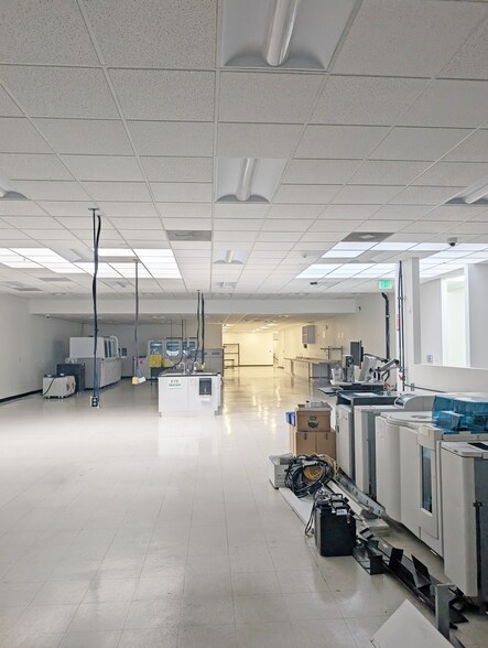 More Photos Of 3401 Winona Ave, Burbank Warehouse For Sale