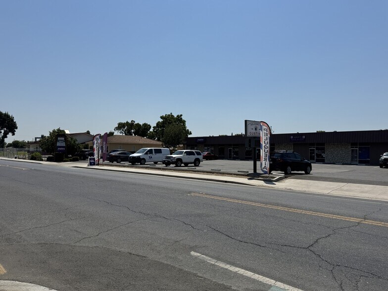 More Photos Of 680 South Ave, Gustine General Retail For Lease