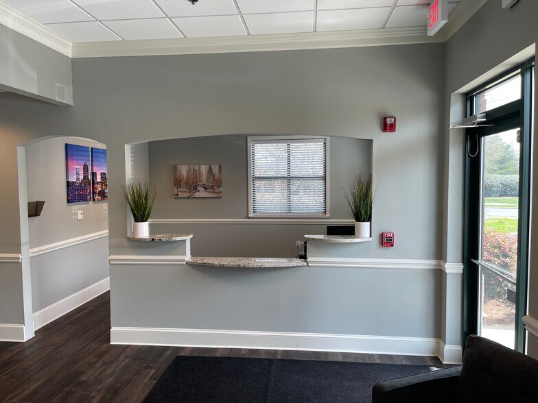 More Photos Of 13310 S Ridge Dr, Charlotte Medical For Lease