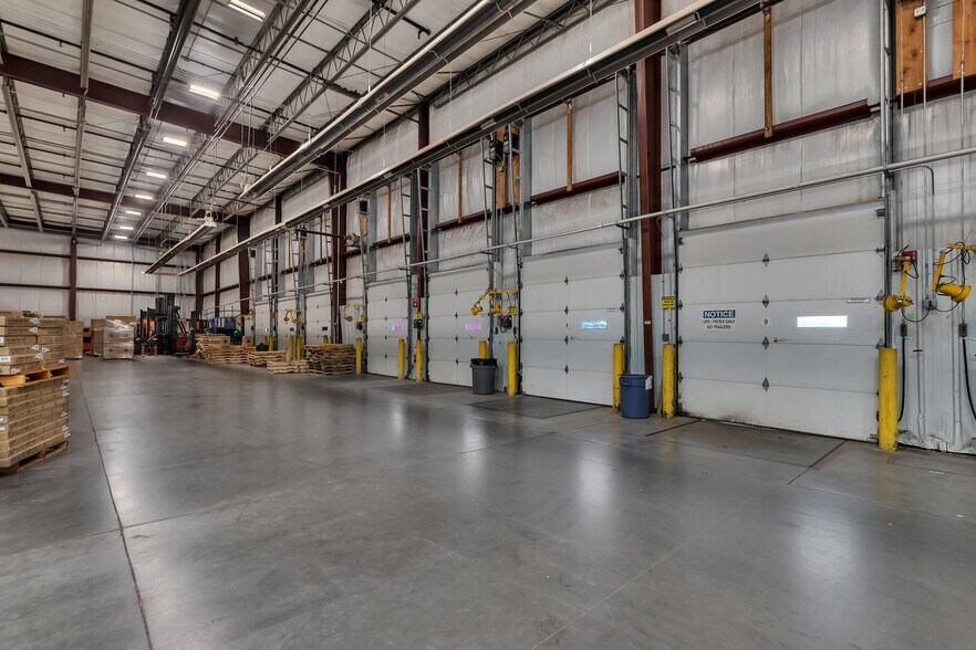 More Photos Of 1100 Stearns Dr, Sauk Rapids Manufacturing For Lease