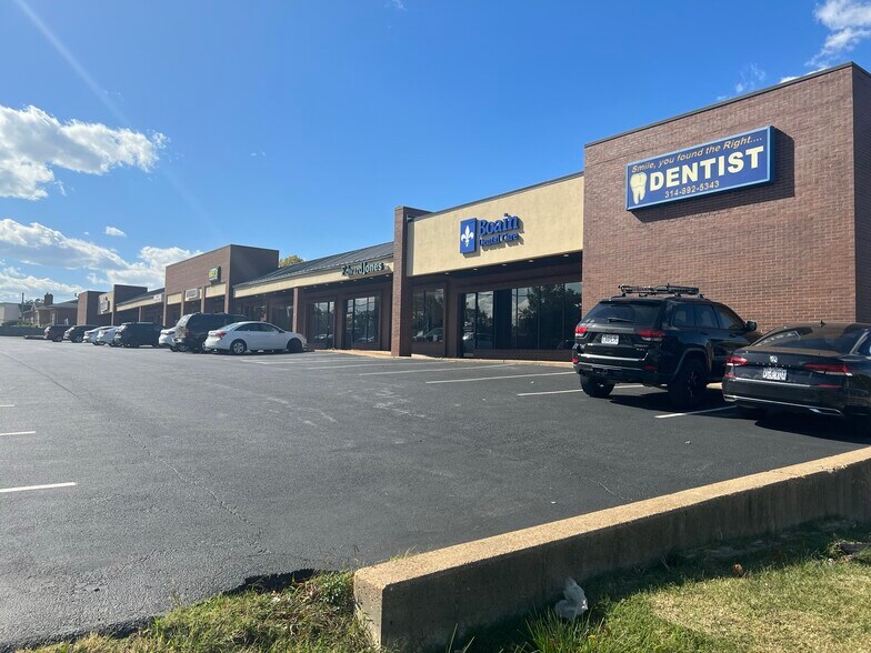 More Photos Of 3055 Lemay Ferry Rd, Saint Louis Unknown For Lease