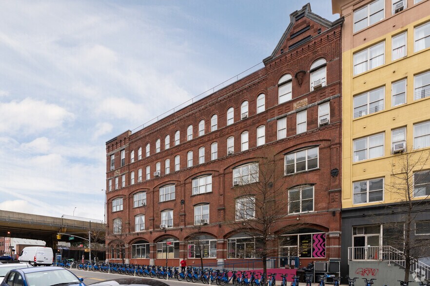 More Photos Of 255-275 Park Ave, Brooklyn Apartments For Lease