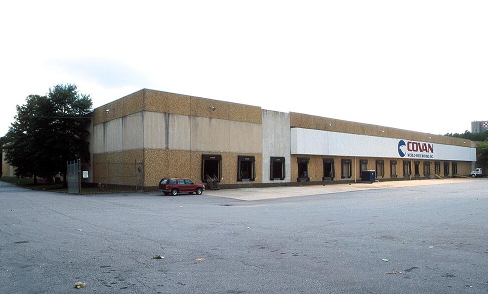 More Photos Of 7280 Graham Rd, Fairburn Distribution For Lease