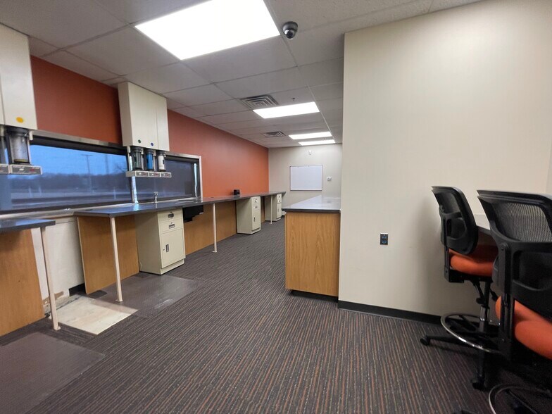 More Photos Of 5220 N Hwy 167, Catoosa Freestanding For Sale