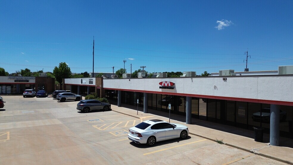 More Photos Of 6444 NW Expressway St, Oklahoma City Unknown For Lease