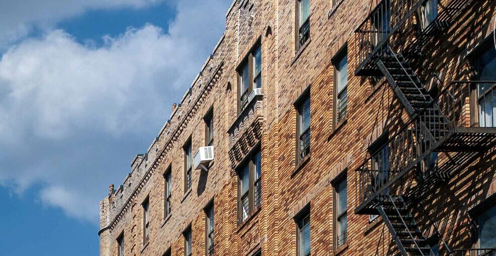 More Photos Of 1064 Manor Ave, Bronx Apartments For Sale