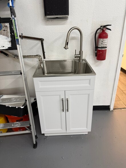 More Photos Of 7223 W 118th Pl, Broomfield Light Distribution For Lease