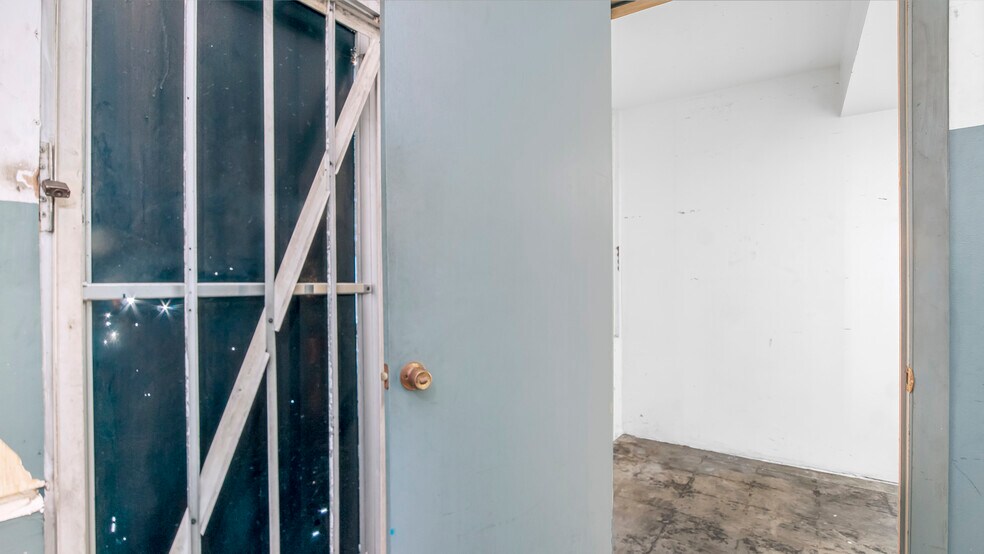 More Photos Of 11030 Wiles Rd, Coral Springs Religious Facility For Lease