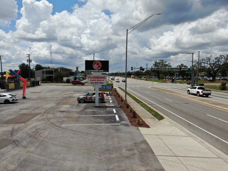 More Photos Of 15445 N Nebraska Ave, Lutz Warehouse For Lease