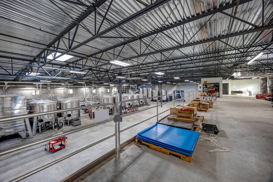 More Photos Of 8060 Keene Rd, West Richland Manufacturing For Lease