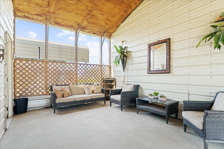 More Photos Of 115 Byers Dr, Port O Connor Trailer Camper Park For Sale