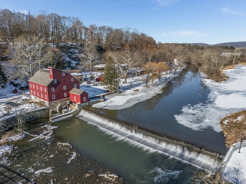 More Photos Of 2 E Main St, Clinton Township Storefront Retail Office For Sale