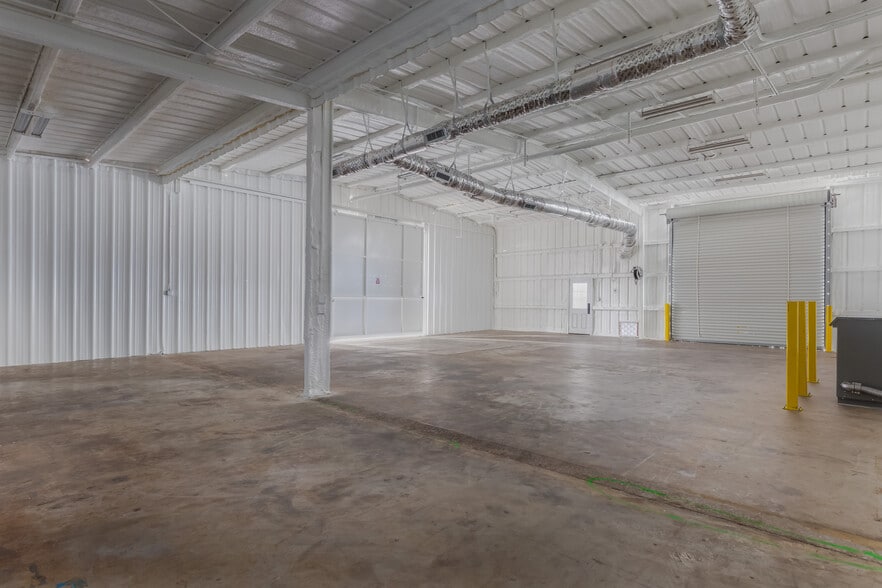 More Photos Of 3100 E Highway 199, Springtown Warehouse For Lease