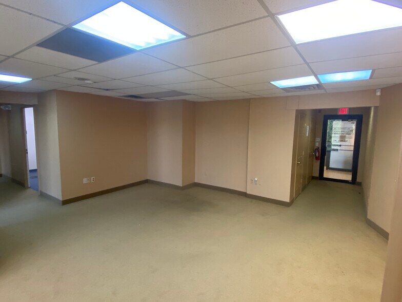 More Photos Of 545 Island Rd, Ramsey Medical For Lease