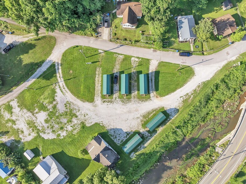 More Photos Of 349 Willow Ln, Rocky Top Specialty For Sale