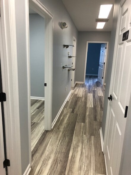 More Photos Of 722 Grant St, Herndon Medical For Sale