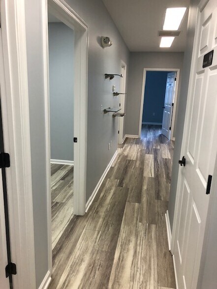 More Photos Of 722 Grant St, Herndon Medical For Sale