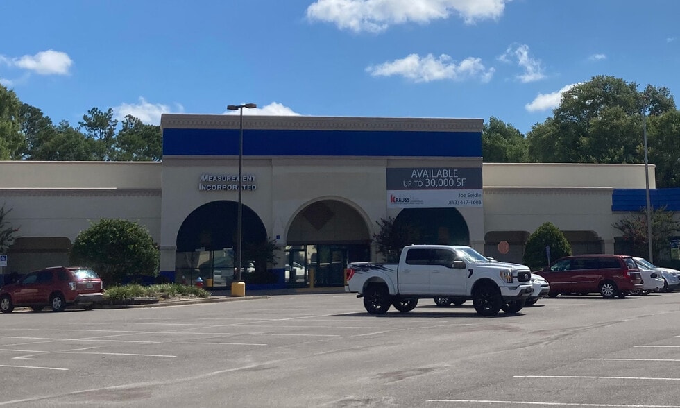 More Photos Of 8411-8419 N Dale Mabry Hwy, Tampa Unknown For Lease