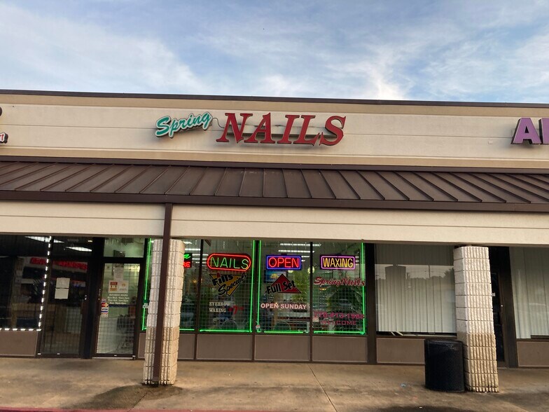 More Photos Of 6009-6011 Memorial Dr, Stone Mountain Storefront For Sale