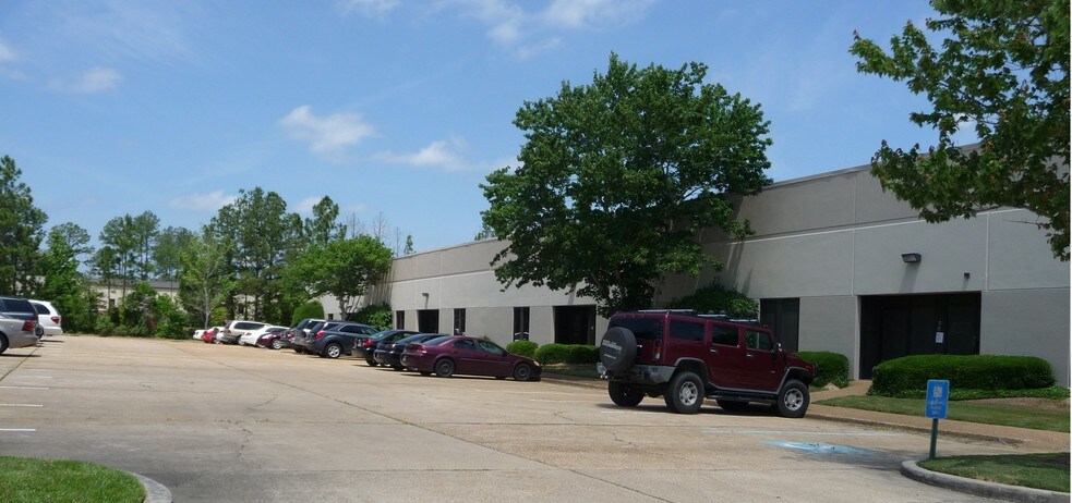 More Photos Of 108 Business Park Dr, Ridgeland Office For Lease
