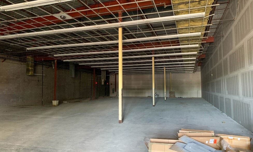 More Photos Of 5555 Zuni Rd SE, Albuquerque Unknown For Lease