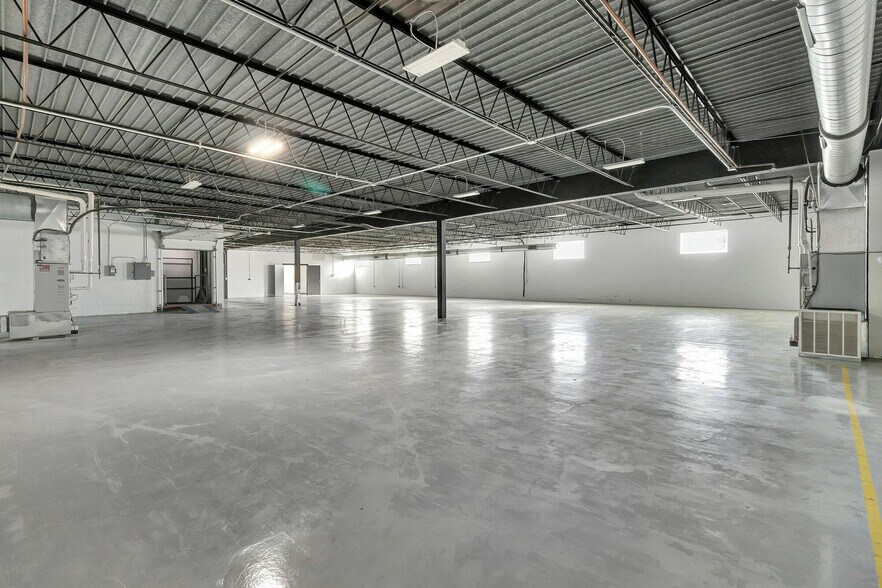 More Photos Of 415 Greenwell Ave, Cincinnati Service For Sale