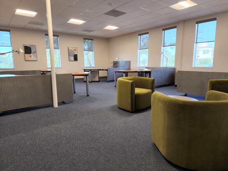 More Photos Of 55 Santa Clara Ave, Oakland Office For Lease