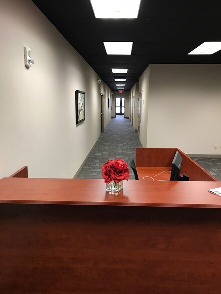 More Photos Of 8030 Arrowridge Blvd, Charlotte Office For Sale