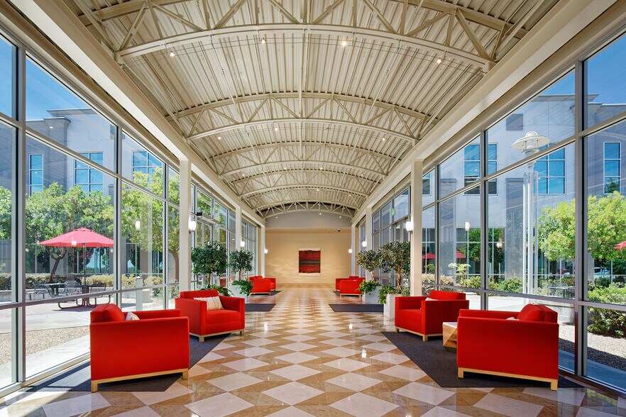 More Photos Of 1800 S McDowell Blvd, Petaluma Unknown For Lease