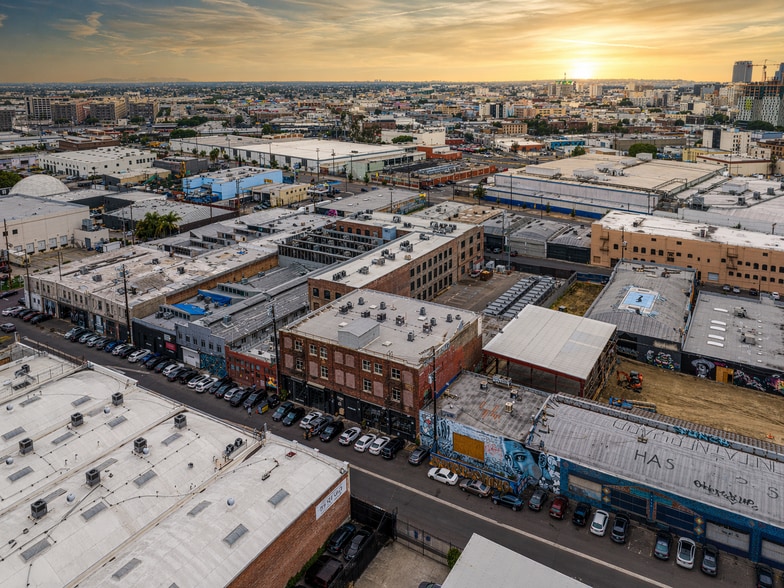 More Photos Of 440 Seaton St, Los Angeles Loft Creative Space For Sale