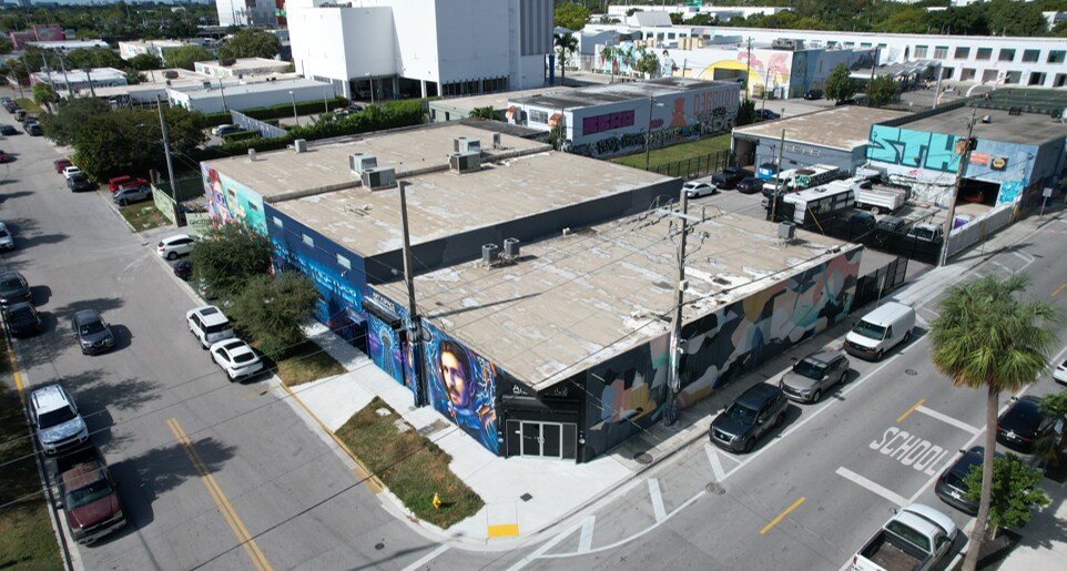 More Photos Of 301-311 NW 28th St, Miami Showroom For Lease