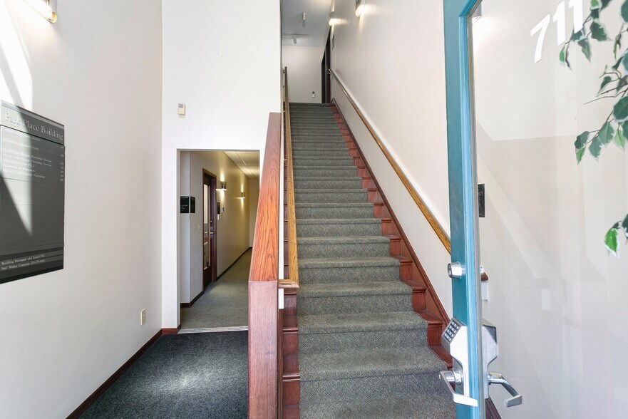 More Photos Of 711 Court a, Tacoma Office For Lease