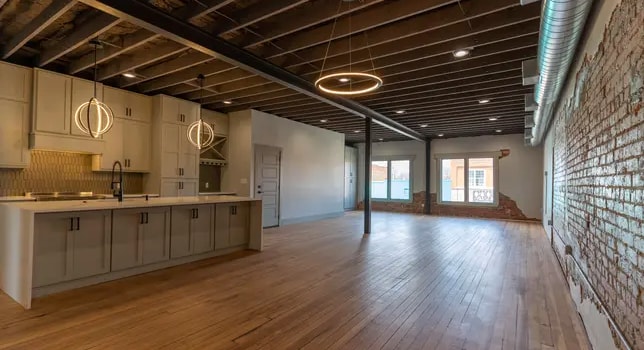 More Photos Of 216 E Rogers Blvd, Skiatook Storefront Retail Office For Sale