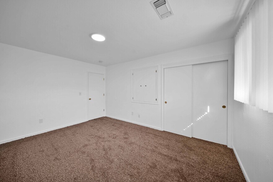 More Photos Of 1091 Del Sol Pl, Redding Apartments For Sale