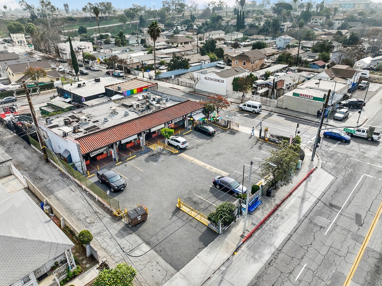 More Photos Of 710 N Eastern Ave, East Los Angeles Storefront Retail Office For Lease