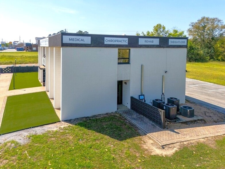 More Photos Of 926 Ross Clark Cir, Dothan Office For Lease