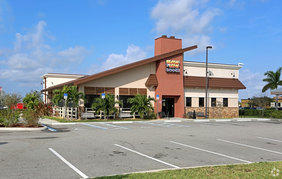 More Photos Of 5490 Stadium Pky, Melbourne Restaurant For Sale