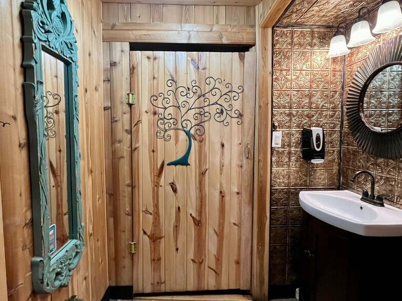 More Photos Of 202 S Broadway, Peru Storefront Retail Residential For Sale