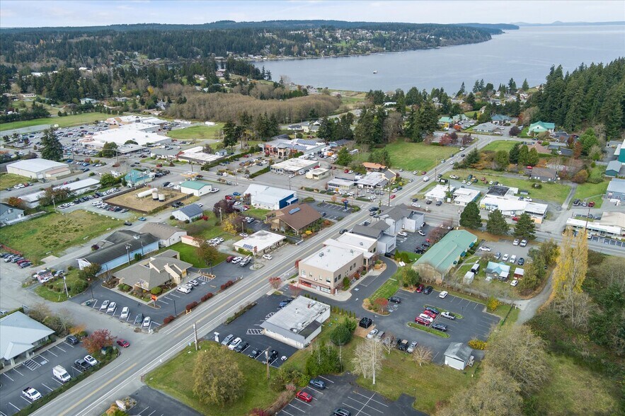 More Photos Of 5589 Harbor Road Rd, Freeland Office Residential For Sale