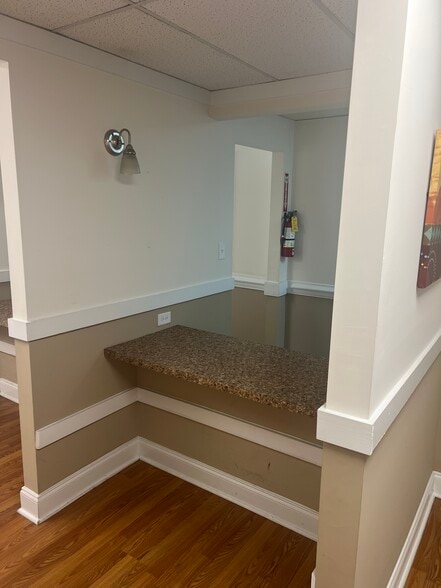 More Photos Of 717 Ward Blvd, Wilson Office For Lease