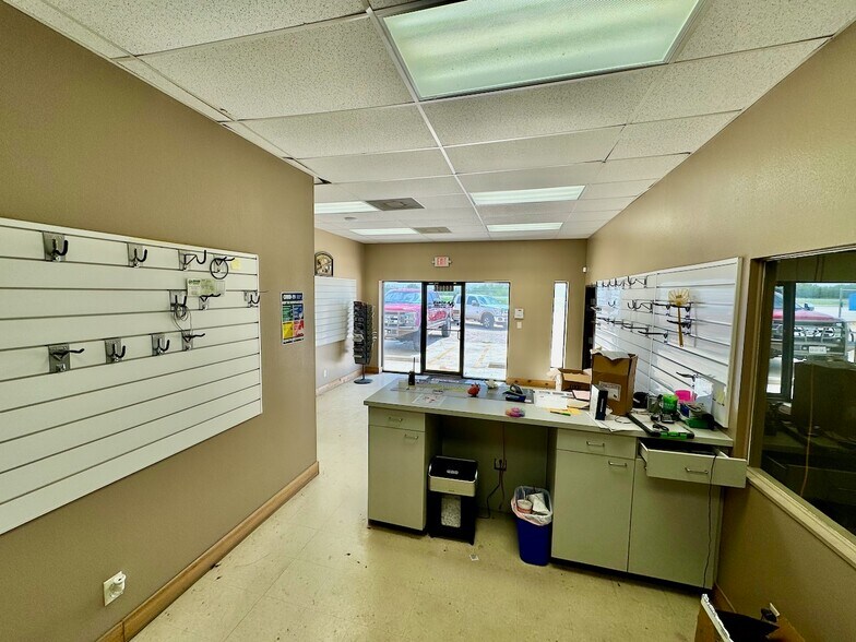 More Photos Of 102096 Ih 37, Pleasanton Warehouse For Sale