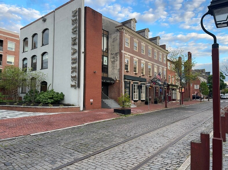 More Photos Of 415-419 S 2nd St, Philadelphia Loft Creative Space For Sale