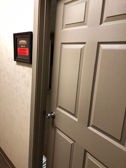 More Photos Of 2310 E Oakland Ave, Bloomington Office For Lease